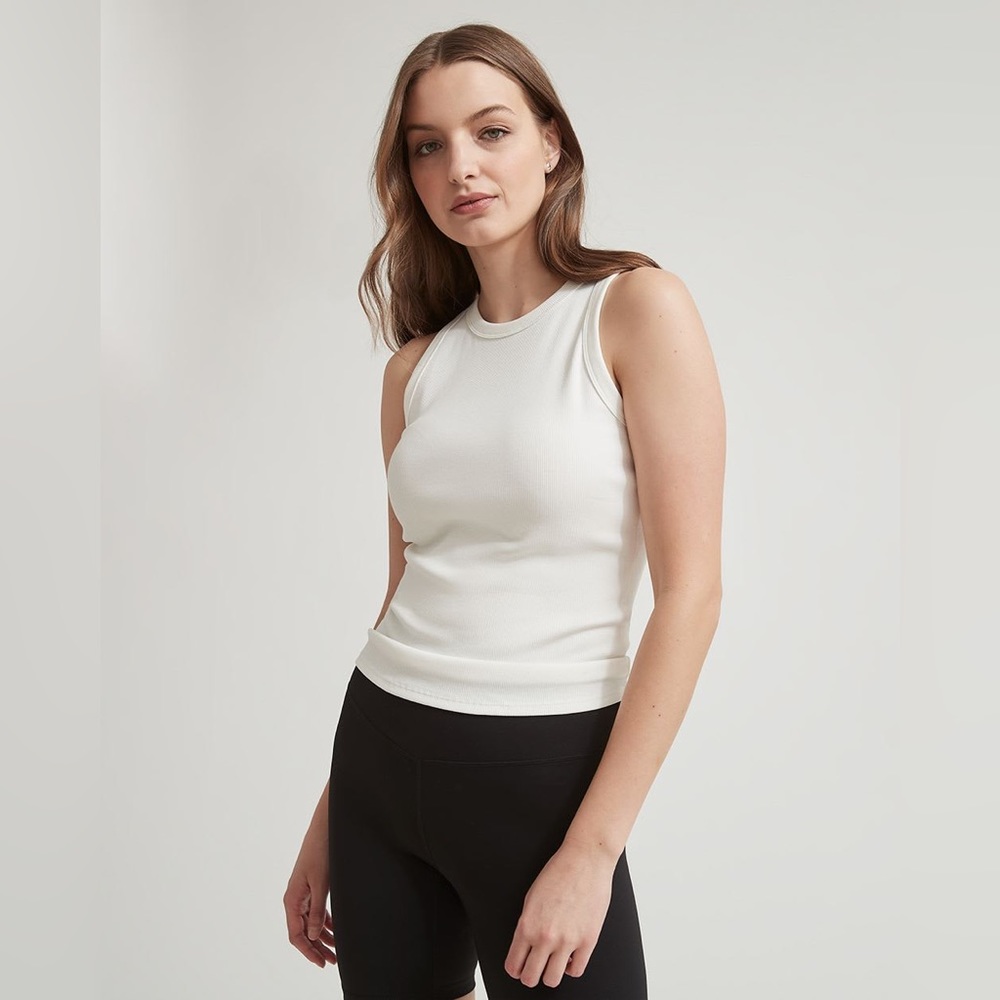 RW&Co racer back tank in white. Size XXL.